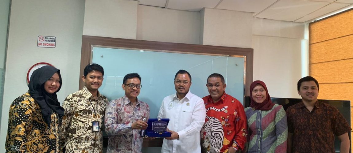 KPPU Kanwil III Bandung Melakukan Kegiatan Audiensi Dengan Kamar Dagang dan Industri Provinsi Jawa Barat (Kadin Jabar)