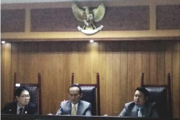 Sidang Perdana Keterlambatan Pemberitahuan Merger/Akuisisi