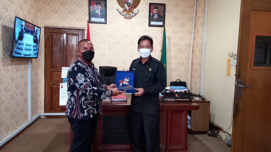 Dalam Rangka Membangun Sinergitas, Kepala Kantor Wilayah V KPPU Melakukan Audiensi dengan Hongkun Otoh, SH., MH. selaku Ketua Pengadilan Negeri Samarinda